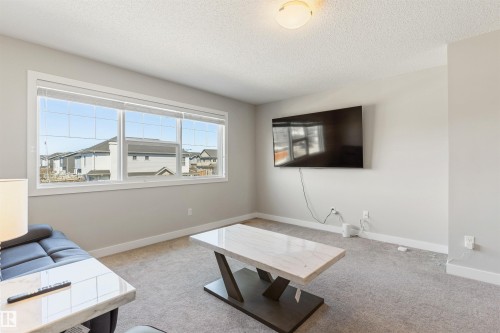 8011 Evans Crescent, Edmonton, AB - Indoor