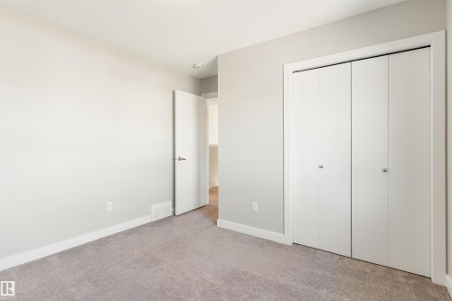 8011 Evans Crescent, Edmonton, AB - Indoor Photo Showing Other Room
