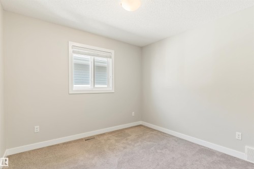 8011 Evans Crescent, Edmonton, AB - Indoor Photo Showing Other Room