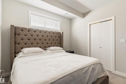 8011 Evans Crescent, Edmonton, AB - Indoor Photo Showing Bedroom