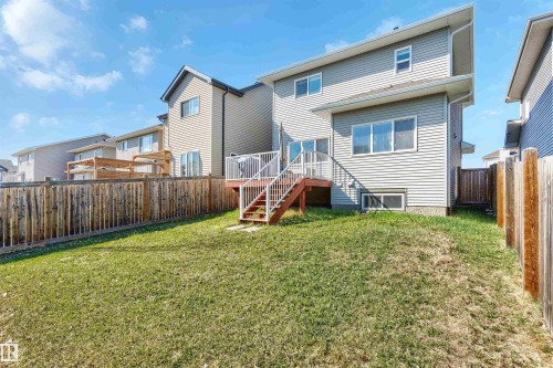8011 Evans Crescent, Edmonton, AB - Outdoor