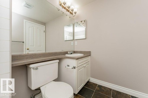 101 10809 Saskatchewan Drive, Edmonton, AB - Indoor Photo Showing Bathroom