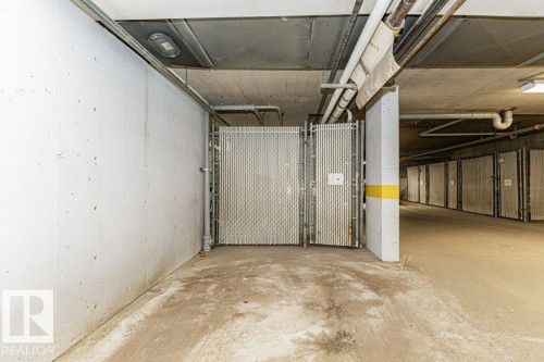 101 10809 Saskatchewan Drive, Edmonton, AB - Indoor Photo Showing Garage