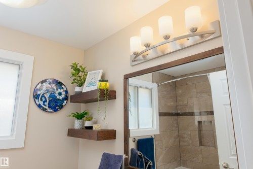 4904 43A Street, Barrhead, AB - Indoor