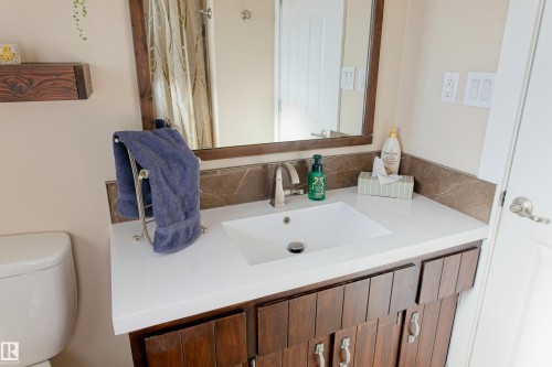 4904 43A Street, Barrhead, AB - Indoor Photo Showing Bathroom