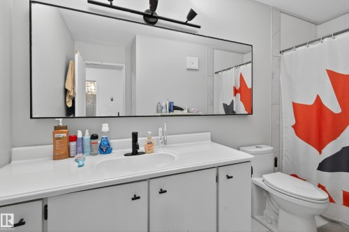 1 13454 Fort Road, Edmonton, AB - Indoor Photo Showing Bathroom