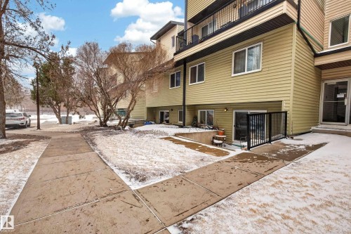 1 13454 Fort Road, Edmonton, AB - Outdoor