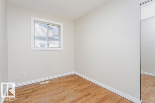 14304 32 Street, Edmonton, AB - Indoor Photo Showing Other Room