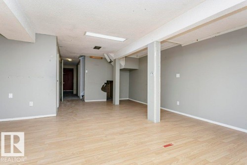 14304 32 Street, Edmonton, AB - Indoor Photo Showing Other Room