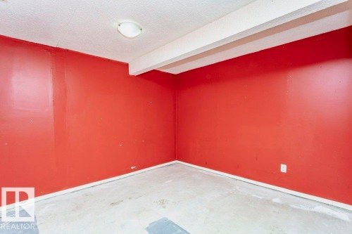 14304 32 Street, Edmonton, AB - Indoor Photo Showing Other Room