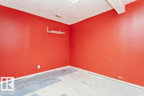 14304 32 Street, Edmonton, AB - Indoor Photo Showing Other Room