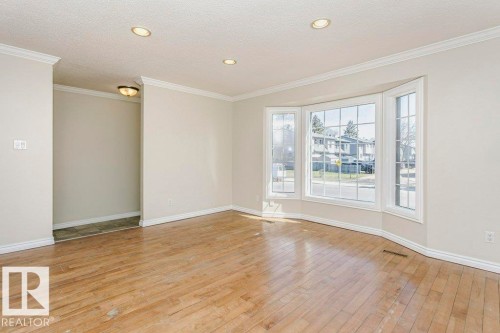 14304 32 Street, Edmonton, AB - Indoor Photo Showing Other Room