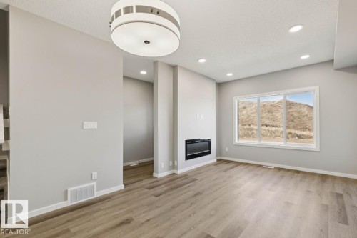 309 Edgemont Drive, Edmonton, AB - Indoor Photo Showing Bathroom