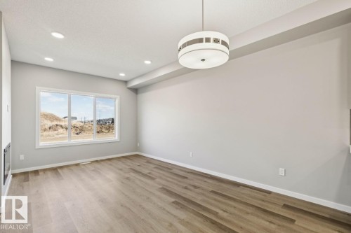 309 Edgemont Drive, Edmonton, AB - Indoor Photo Showing Other Room