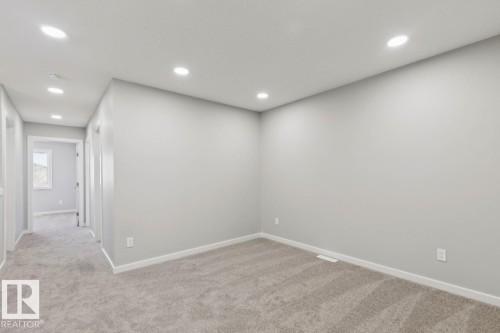 309 Edgemont Drive, Edmonton, AB - Indoor Photo Showing Other Room