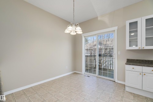 4 1780 Glastonbury Boulevard, Edmonton, AB - Indoor Photo Showing Other Room