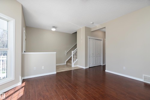 4 1780 Glastonbury Boulevard, Edmonton, AB - Indoor Photo Showing Other Room
