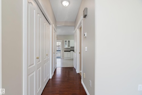 4 1780 Glastonbury Boulevard, Edmonton, AB - Indoor Photo Showing Other Room