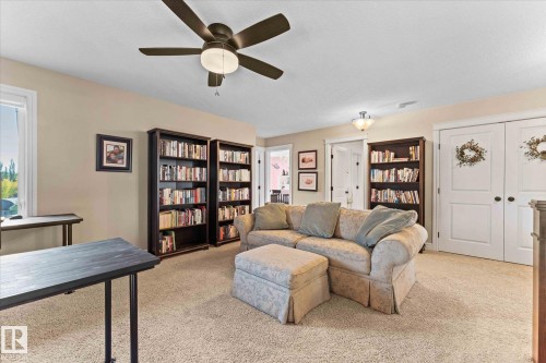 2 Vale Terrace, Fort Saskatchewan, AB - Indoor Photo Showing Living Room