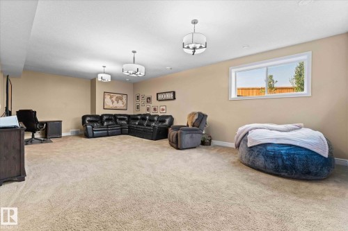 2 Vale Terrace, Fort Saskatchewan, AB - Indoor
