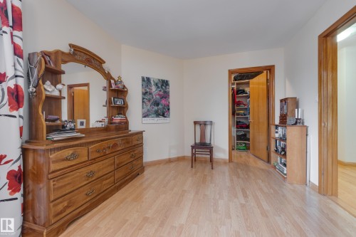 9503 77 Street, Edmonton, AB - Indoor