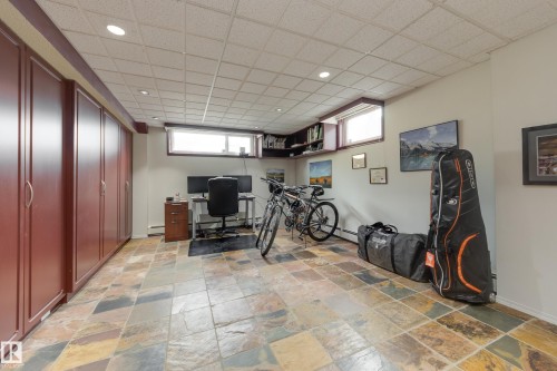 9503 77 Street, Edmonton, AB - Indoor