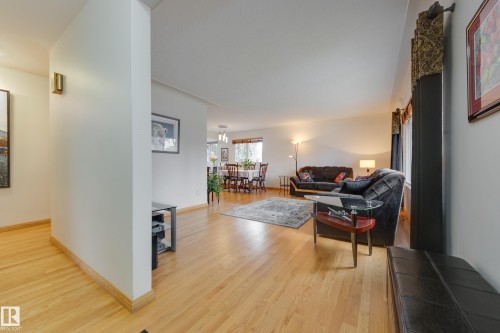 9503 77 Street, Edmonton, AB - Indoor Photo Showing Living Room