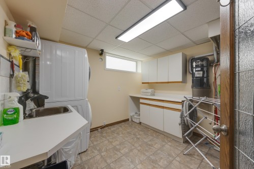 9503 77 Street, Edmonton, AB - Indoor