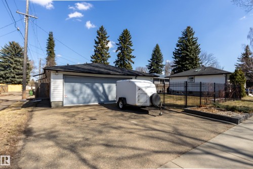 9503 77 Street, Edmonton, AB - Outdoor