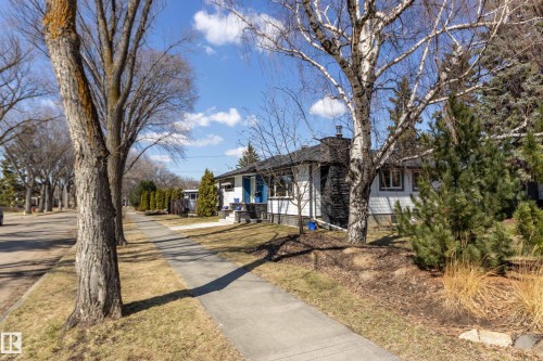 9503 77 Street, Edmonton, AB - Outdoor