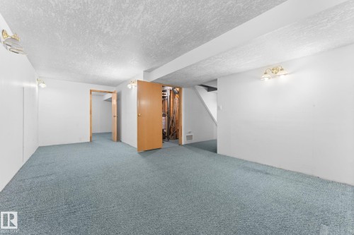 3422 138A Avenue Nw, Edmonton, AB - Indoor