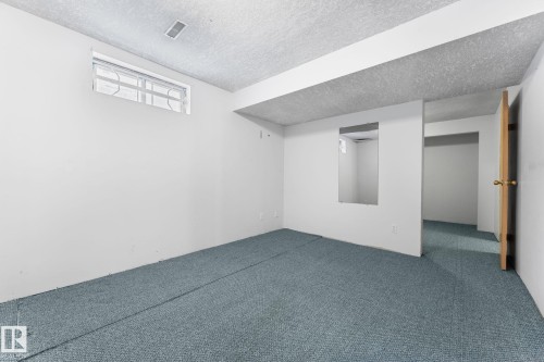 3422 138A Avenue Nw, Edmonton, AB - Indoor Photo Showing Other Room