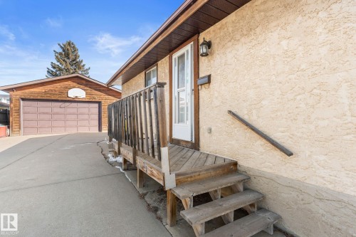 3422 138A Avenue Nw, Edmonton, AB - Outdoor With Exterior