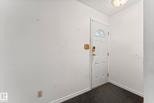 3422 138A Avenue Nw, Edmonton, AB - Indoor Photo Showing Other Room