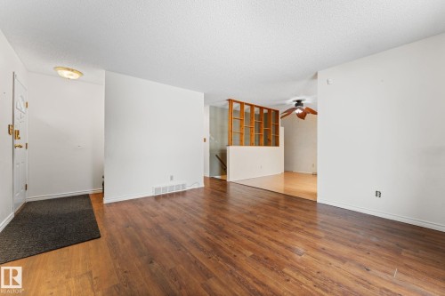3422 138A Avenue Nw, Edmonton, AB - Indoor Photo Showing Other Room