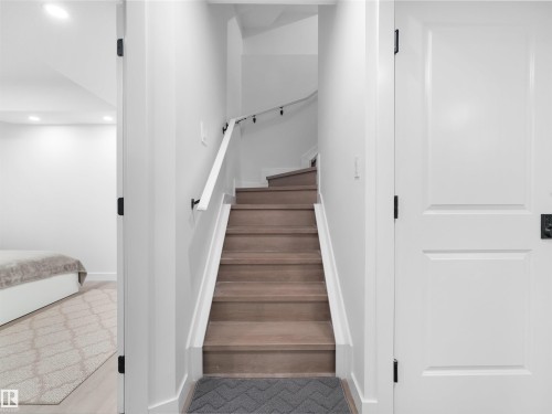 16252 19 Avenue, Edmonton, AB - Indoor Photo Showing Other Room