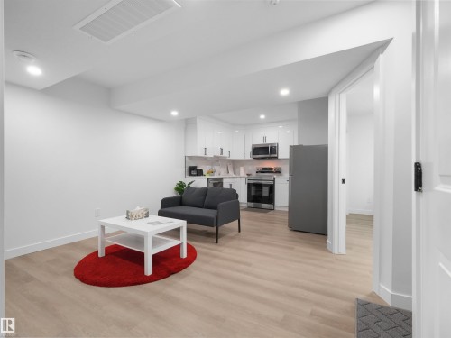16252 19 Avenue, Edmonton, AB - Indoor