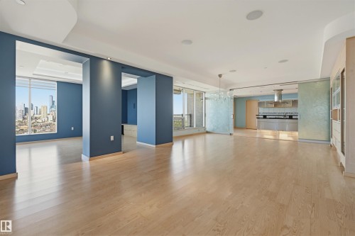 901 10035 Saskatchewan Drive, Edmonton, AB - Indoor