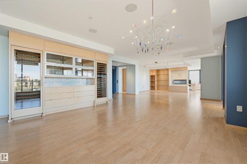 901 10035 Saskatchewan Drive, Edmonton, AB - Indoor