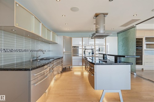 901 10035 Saskatchewan Drive, Edmonton, AB - Indoor Photo Showing Kitchen With Upgraded Kitchen