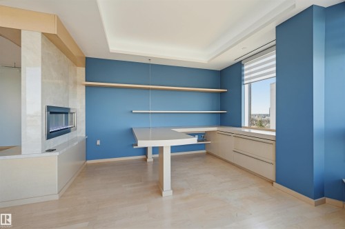 901 10035 Saskatchewan Drive, Edmonton, AB - Indoor