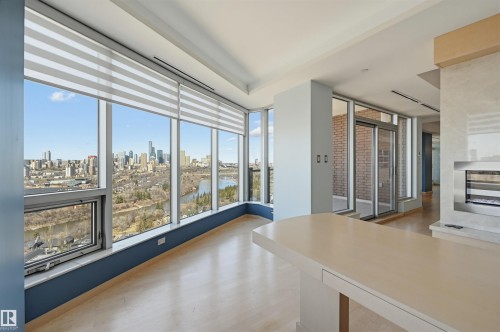 901 10035 Saskatchewan Drive, Edmonton, AB - Indoor