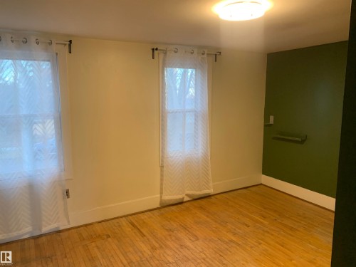 Main bedroom - 9747 90 Avenue, Edmonton, AB - Indoor Photo Showing Other Room
