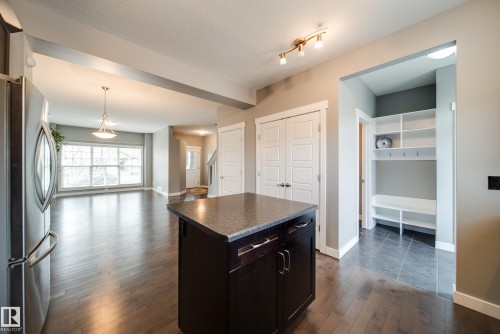3112 Paisley Road, Edmonton, AB - Indoor