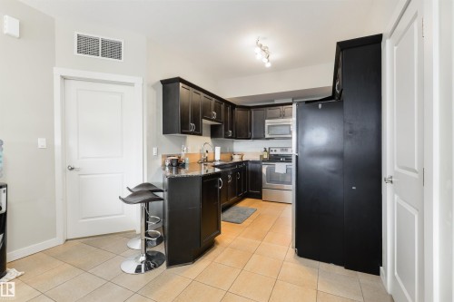 5 840 156 Street, Edmonton, AB - Indoor Photo Showing Kitchen