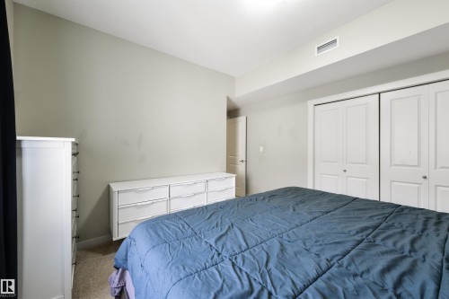 5 840 156 Street, Edmonton, AB - Indoor Photo Showing Bedroom