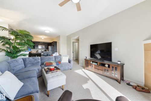 5 840 156 Street, Edmonton, AB - Indoor Photo Showing Living Room