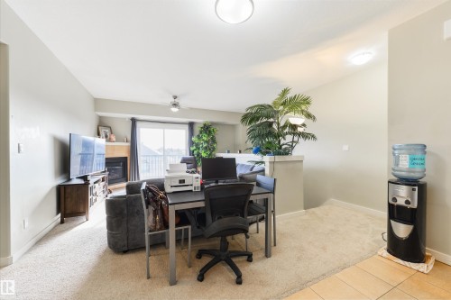 5 840 156 Street, Edmonton, AB - Indoor Photo Showing Office