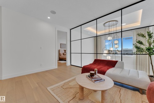 8922 Mayday Way, Edmonton, AB - Indoor