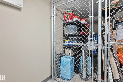 210 2204 44 Avenue, Edmonton, AB - Indoor